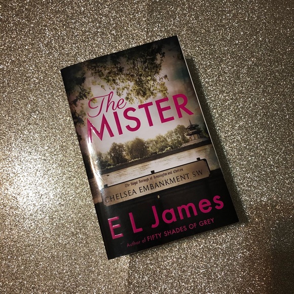 Can You Keep A Secret | Novel Bundle - Picture 3 of 4